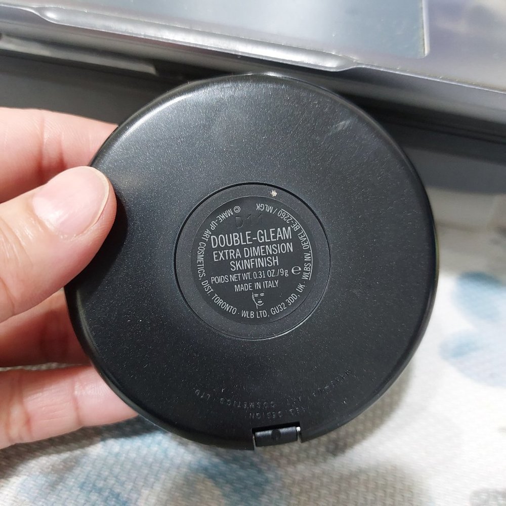 MAC Extra Dimension Skinfinish - Double Gleam Highlighter Women 0.31 oz - Picture 3 of 4